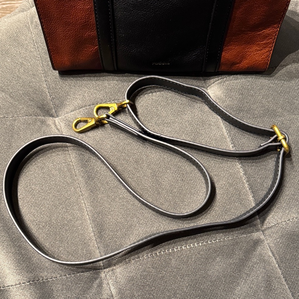 Fossil Two-Tone Black and Brown Leather Tote - Picture 8 of 10